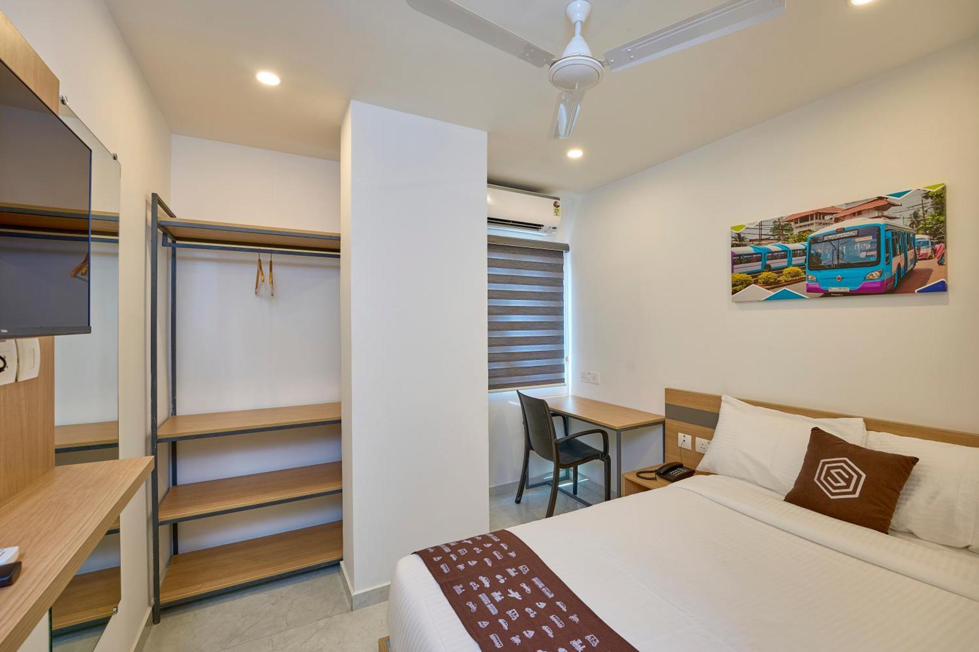 Sapphire Club Hub Hotel Kochi Kültér fotó
