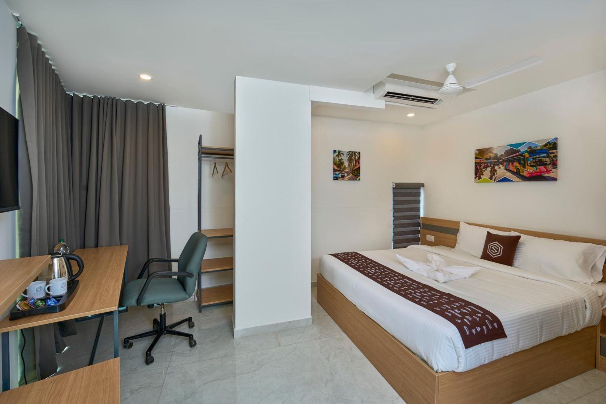 Sapphire Club Hub Hotel Kochi Kültér fotó